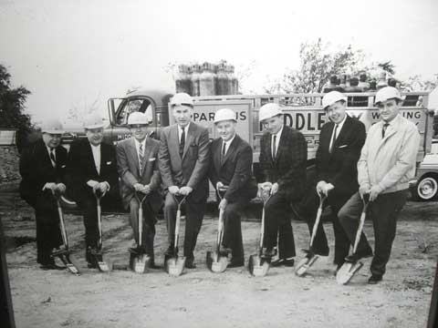 Image of the groudbreaking ceremony for Middlesex Welding Supply in 1949