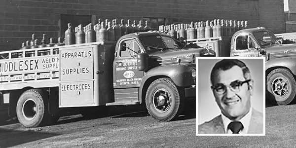 A photo of a Middlesex Gases truck in 1974